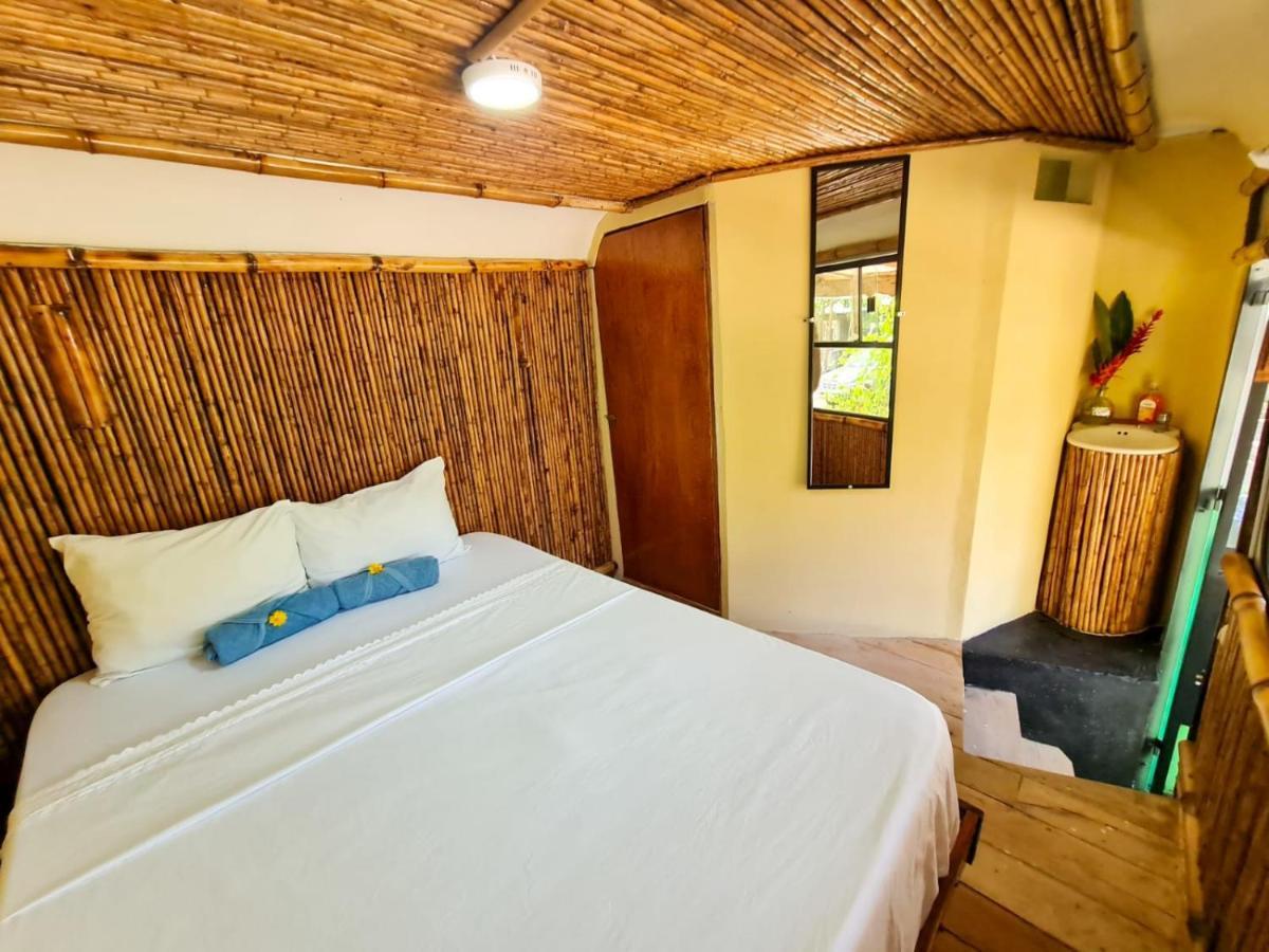Playas del CocoHospedaje Combi Dream Bird公寓 外观 照片